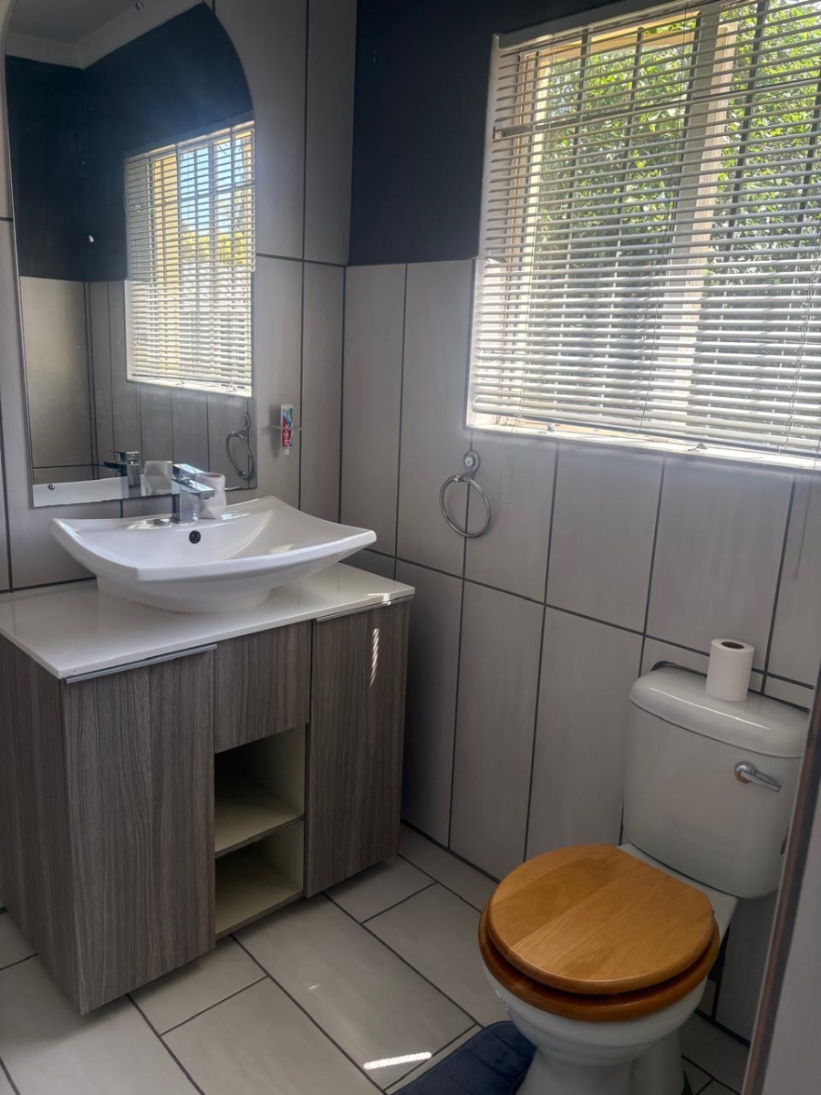 To Let 3 Bedroom Property for Rent in Campher Park Eastern Cape